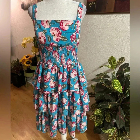 Betsy Johnson Floral Smocked Tiered Ruffle Dress size 10 - Picture 4 of 12